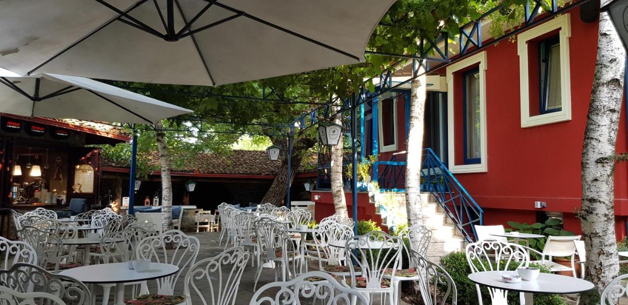 Villa Themistokli Korce Exterior photo